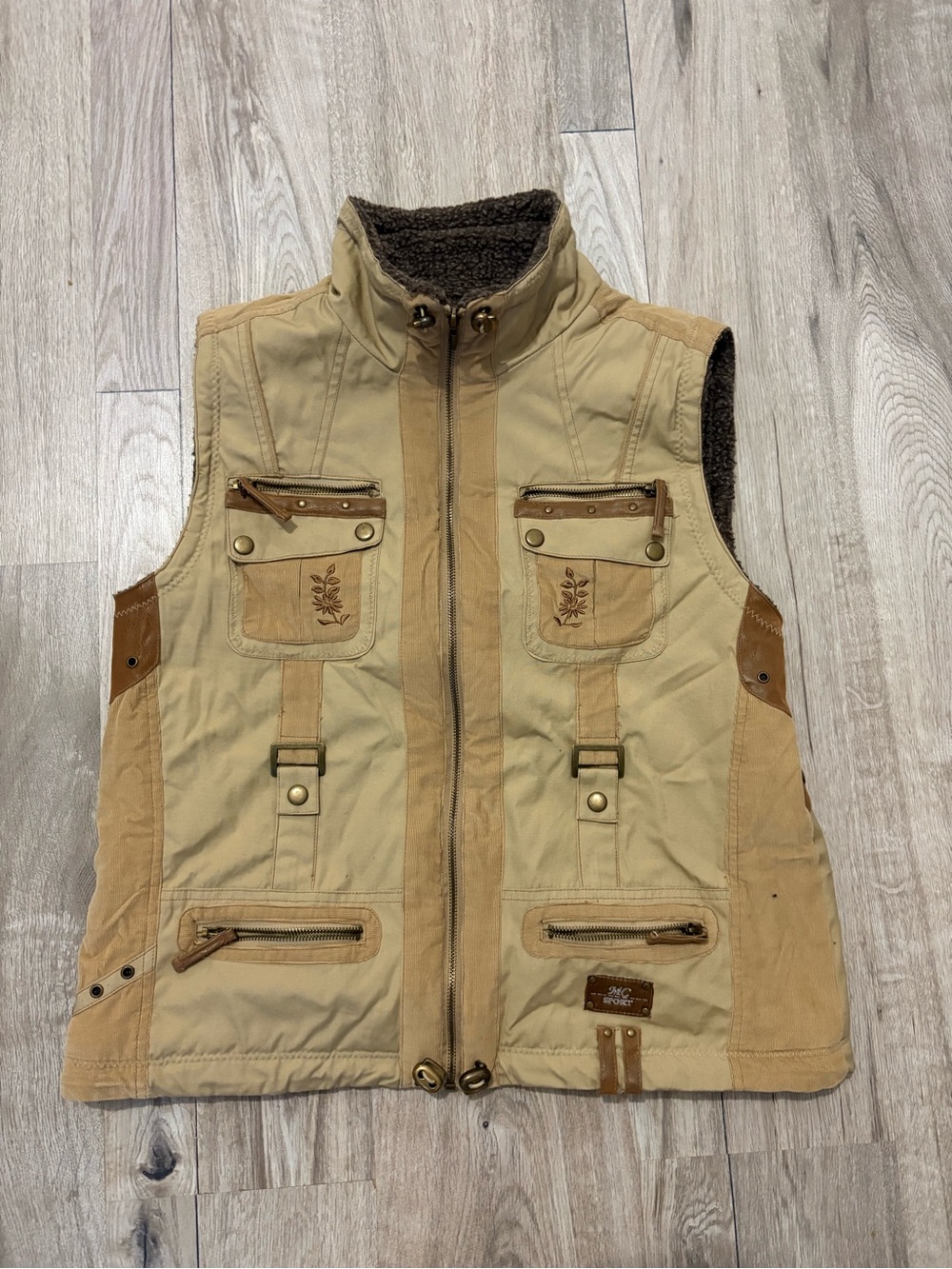 Women’s utility vest fleece lined multi pockets